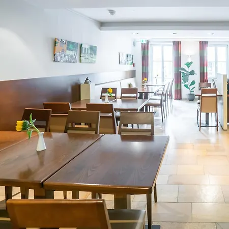 Altstadthotel Grauer Wolf ארלנגן