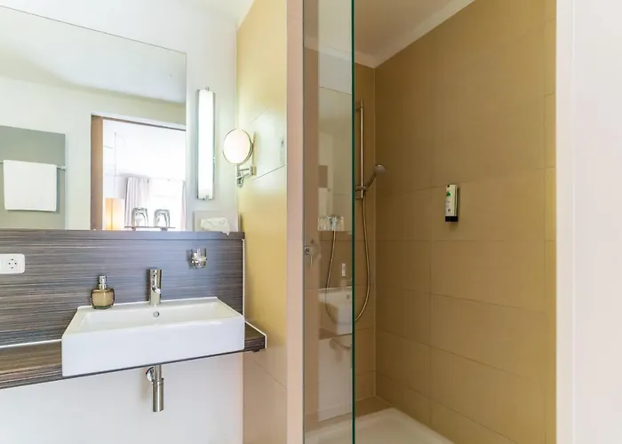 מלון Altstadthotel Grauer Wolf ארלנגן