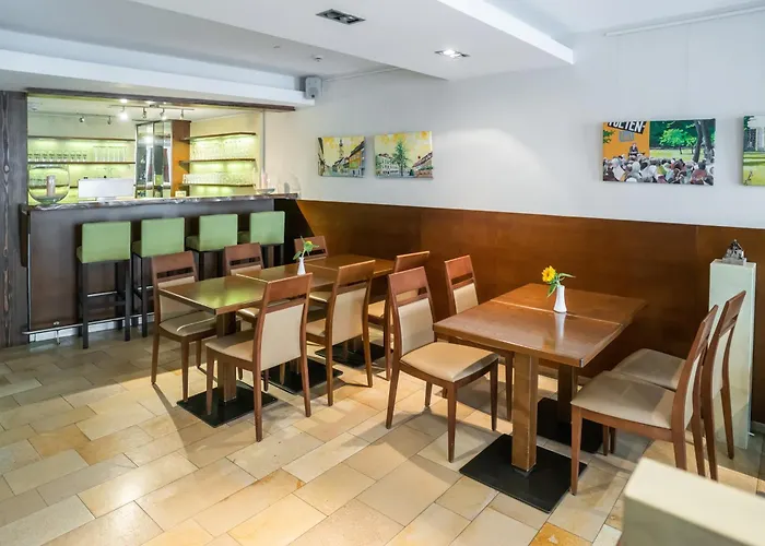 Altstadthotel Grauer Wolf מלון ארלנגן