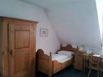 מלון Altstadthotel Grauer Wolf 3*