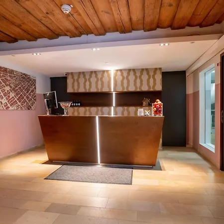 فندق Altstadthotel Grauer Wolf 3*