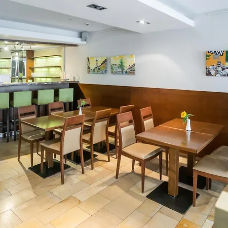 Altstadthotel Grauer Wolf فندق إرلانجن
