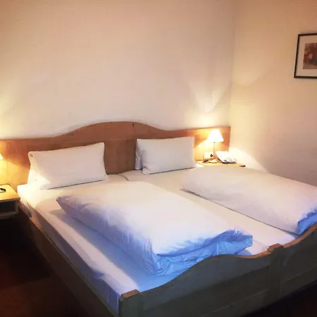 Altstadthotel Grauer Wolf إرلانجن
