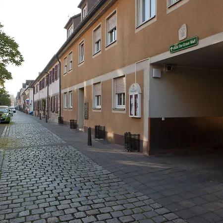 Altstadthotel Grauer Wolf فندق