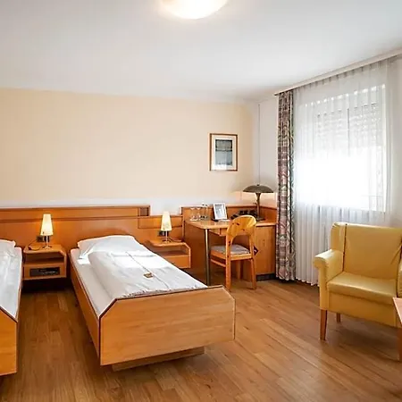Ξενοδοχείο Altstadthotel Grauer Wolf 3*