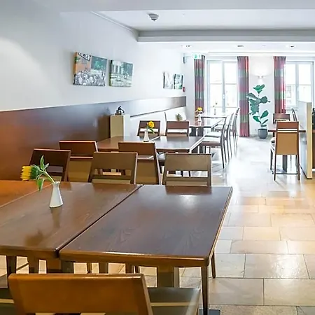 Altstadthotel Grauer Wolf 3* Ερλάνγκεν