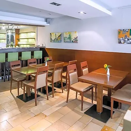 Ξενοδοχείο Altstadthotel Grauer Wolf 3*