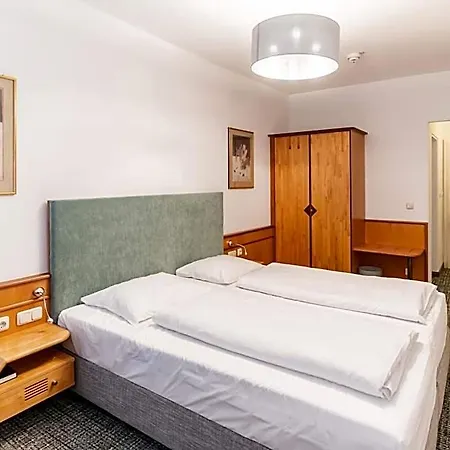 Ξενοδοχείο Altstadthotel Grauer Wolf 3*